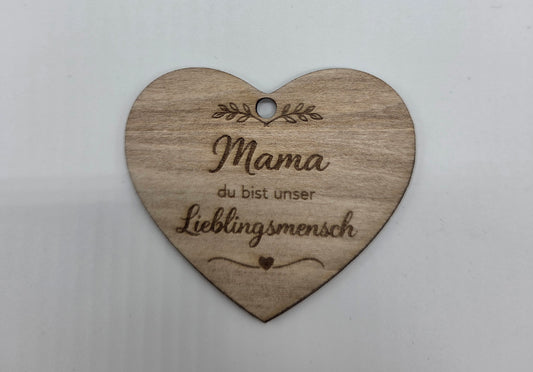 Geschenk Anhänger aus Holz – kleine Aufmerksamkeit mit großer Bedeutung
