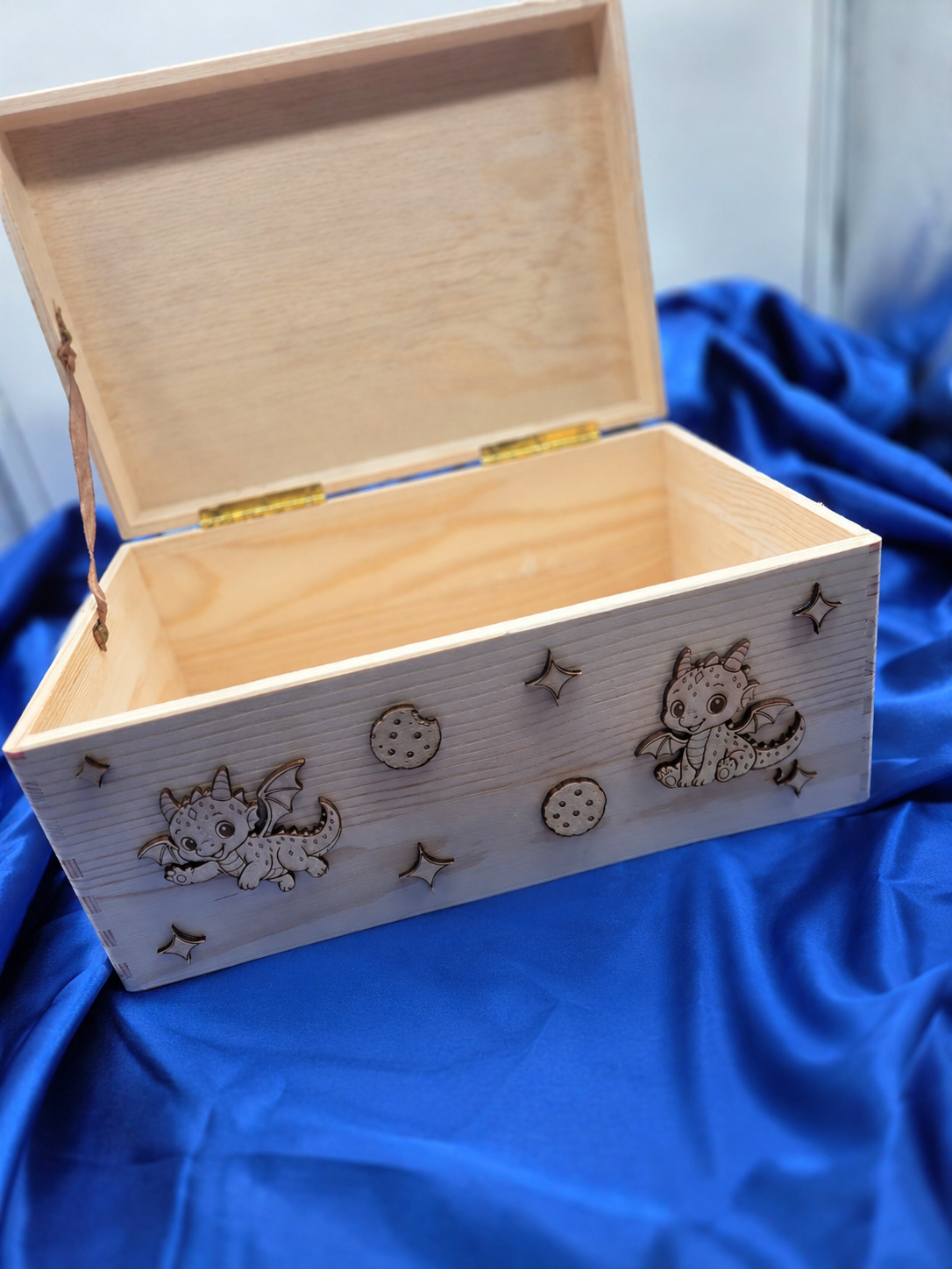 Personalisierte Erinnerungsbox aus Holz | Babybox mit Namen | Geschenk zur Geburt oder Taufe